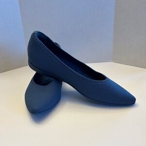 Vivaia Aria Pointed Ballet Flats Size 40